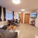 Апартаменты The Alpenhouse Gligic's