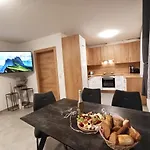 Апартаменты The Alpenhouse Gligic's Заутенс